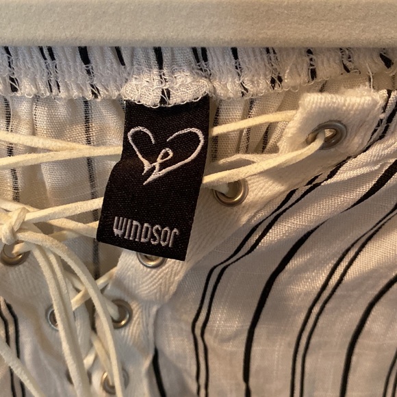 Windsor - Picture 3 of 4